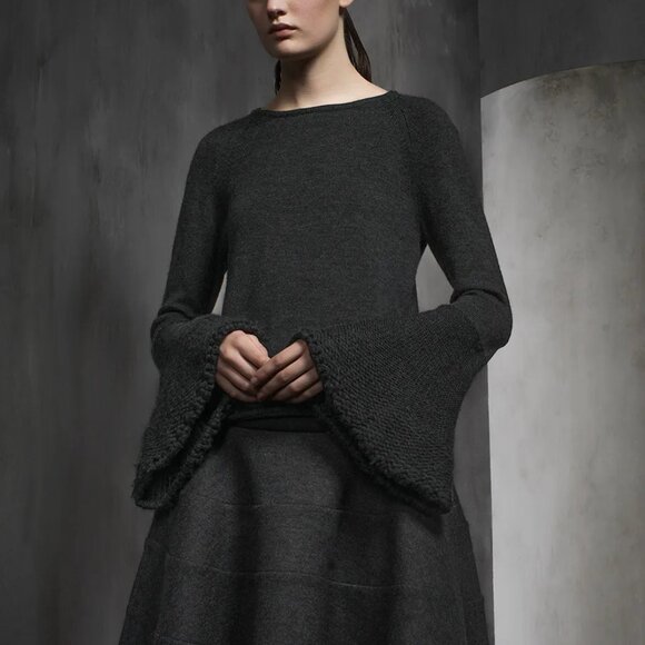 Co PF/15 Grey Cropped Bell-Sleeve Wool Pullover - Picture 1 of 8